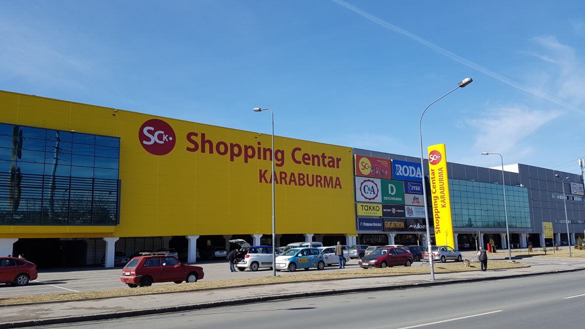 Shopping centar Karaburma – Spoljašnost