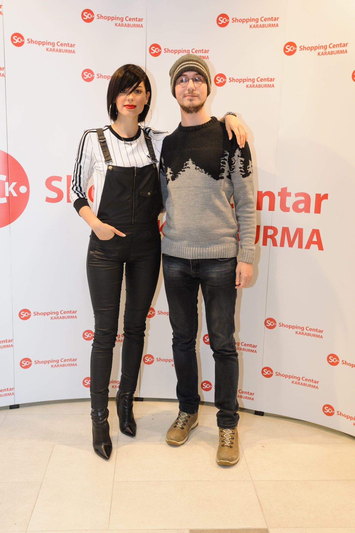 SARA JOVANOVIĆ U SHOPPING CENTRU KARABURMA