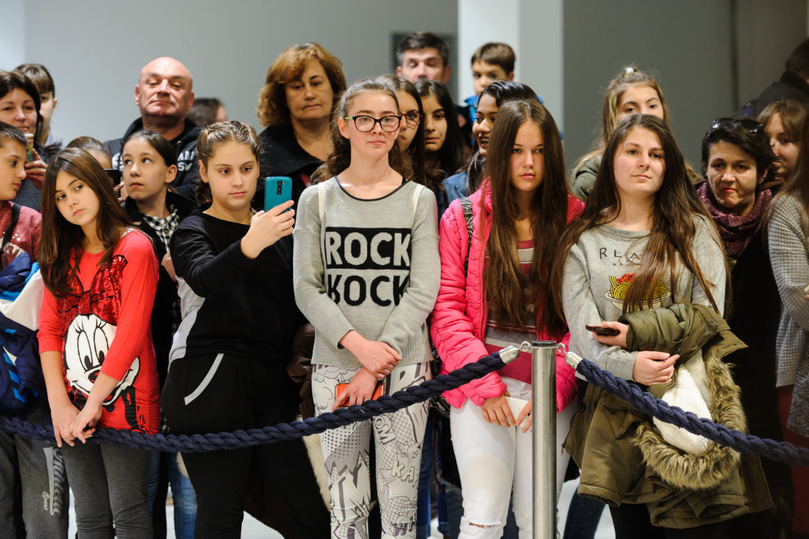 SARA JOVANOVIĆ U SHOPPING CENTRU KARABURMA