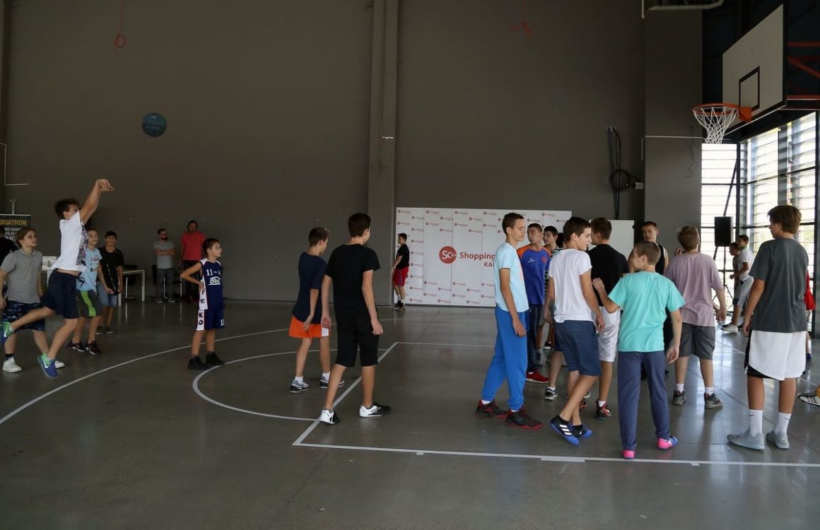 TAKMIČENJE U ŠUTIRANJU TROJKI