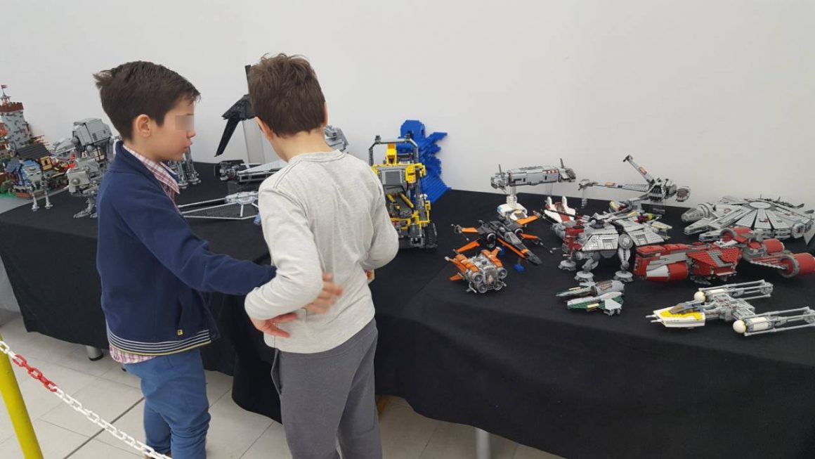 Velika Lego izlozba u soping centru Karaburma