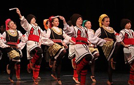 Održan dan folklora u šoping centru Karaburma